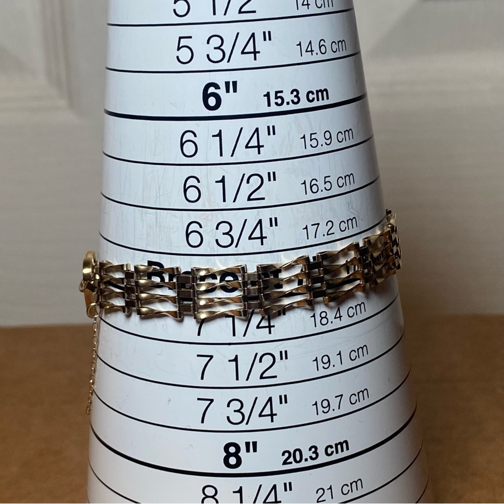 9K Gold Bracelet Size 7”